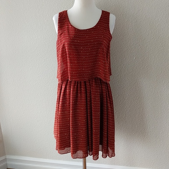 Ya Los Angeles Dresses & Skirts - Dark burnt orange tiered flowy dress